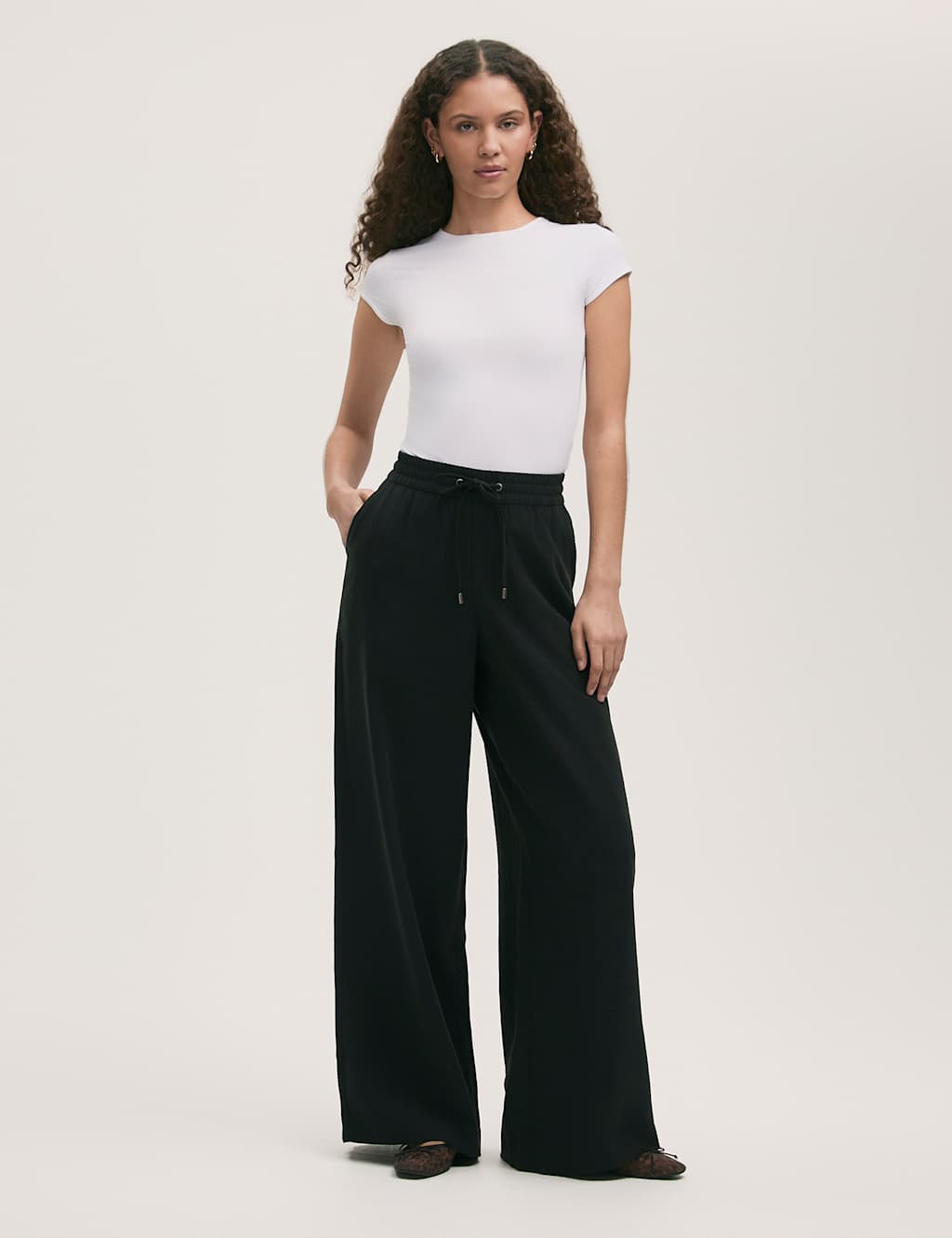 Drawstring Relaxed Wide Leg Trousers
