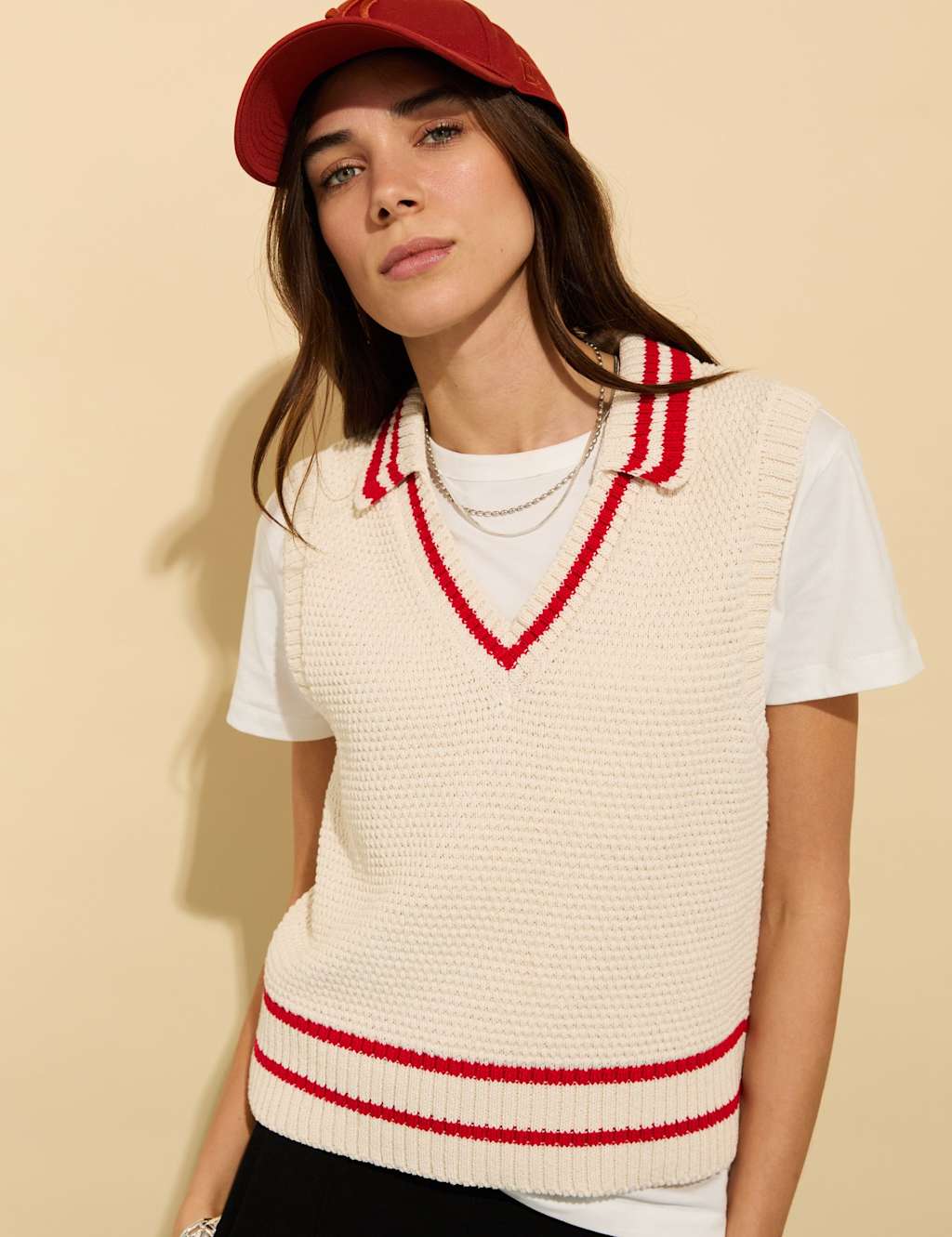 Baukjen Women's Collared V-Neck Cropped Knitted Vest - 14 - Red Mix, Red Mix