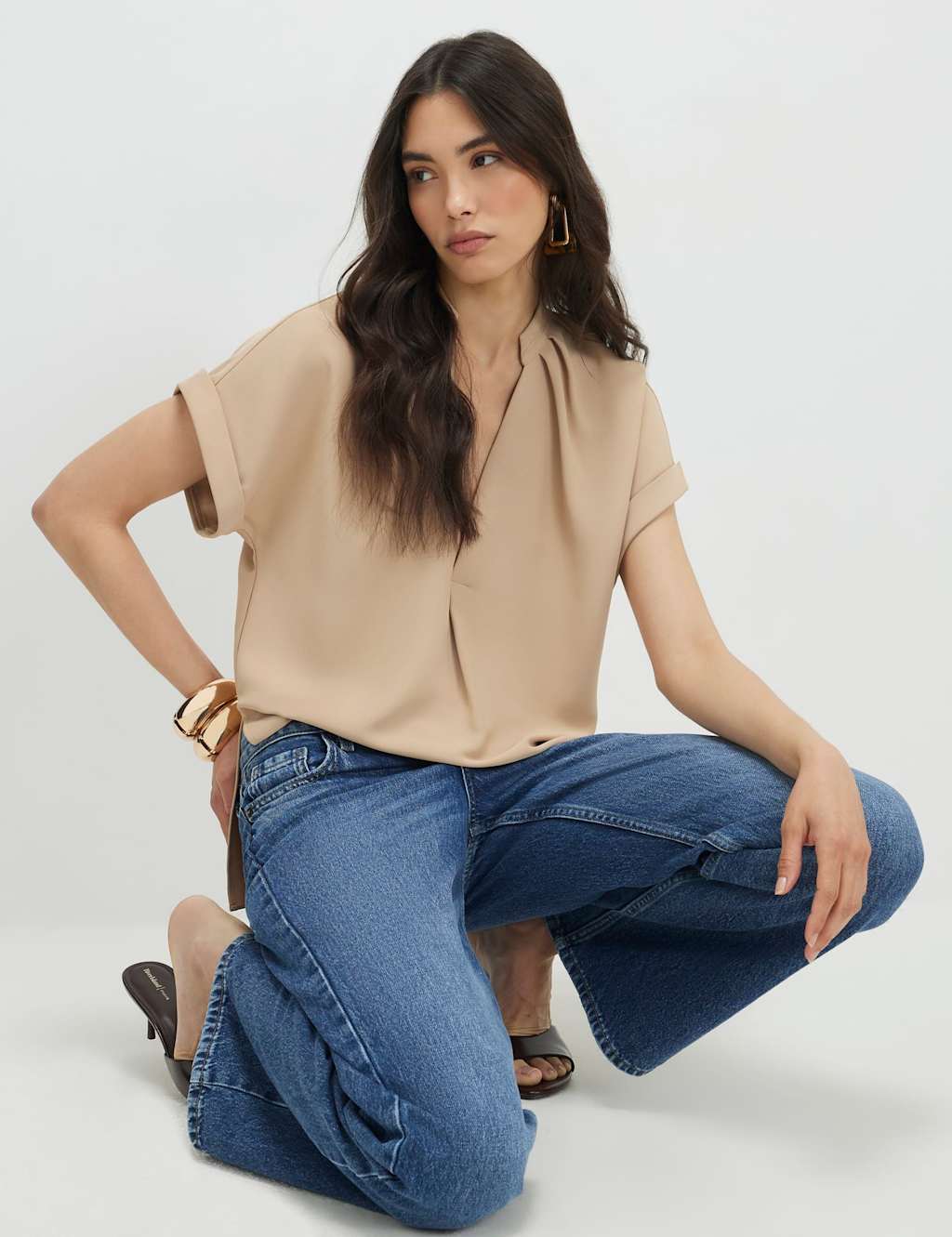 River Island Women's Woven Notch Neck Stepped Hem T-Shirt - 8 - Brown - Available at M&S