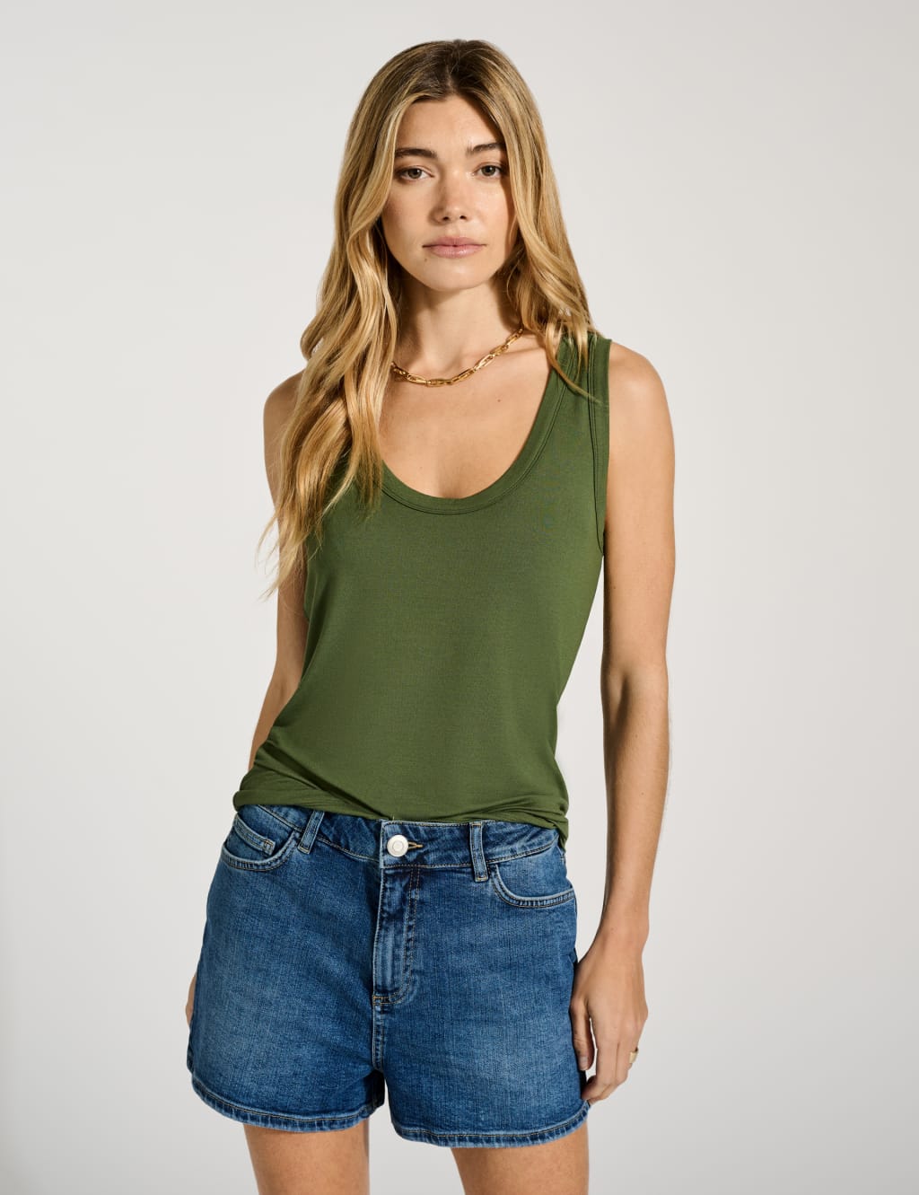 Scoop Neck Vest