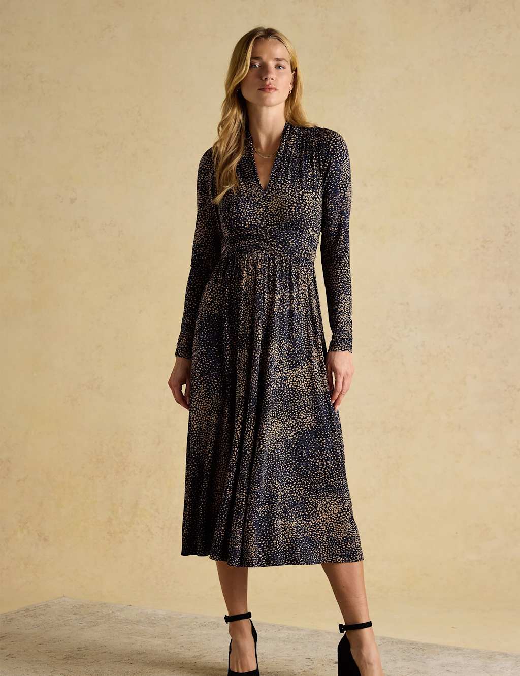 Joules Women's Printed V-Neck Midi Shirred Dress - 18 - Navy Mix - Available at M&S