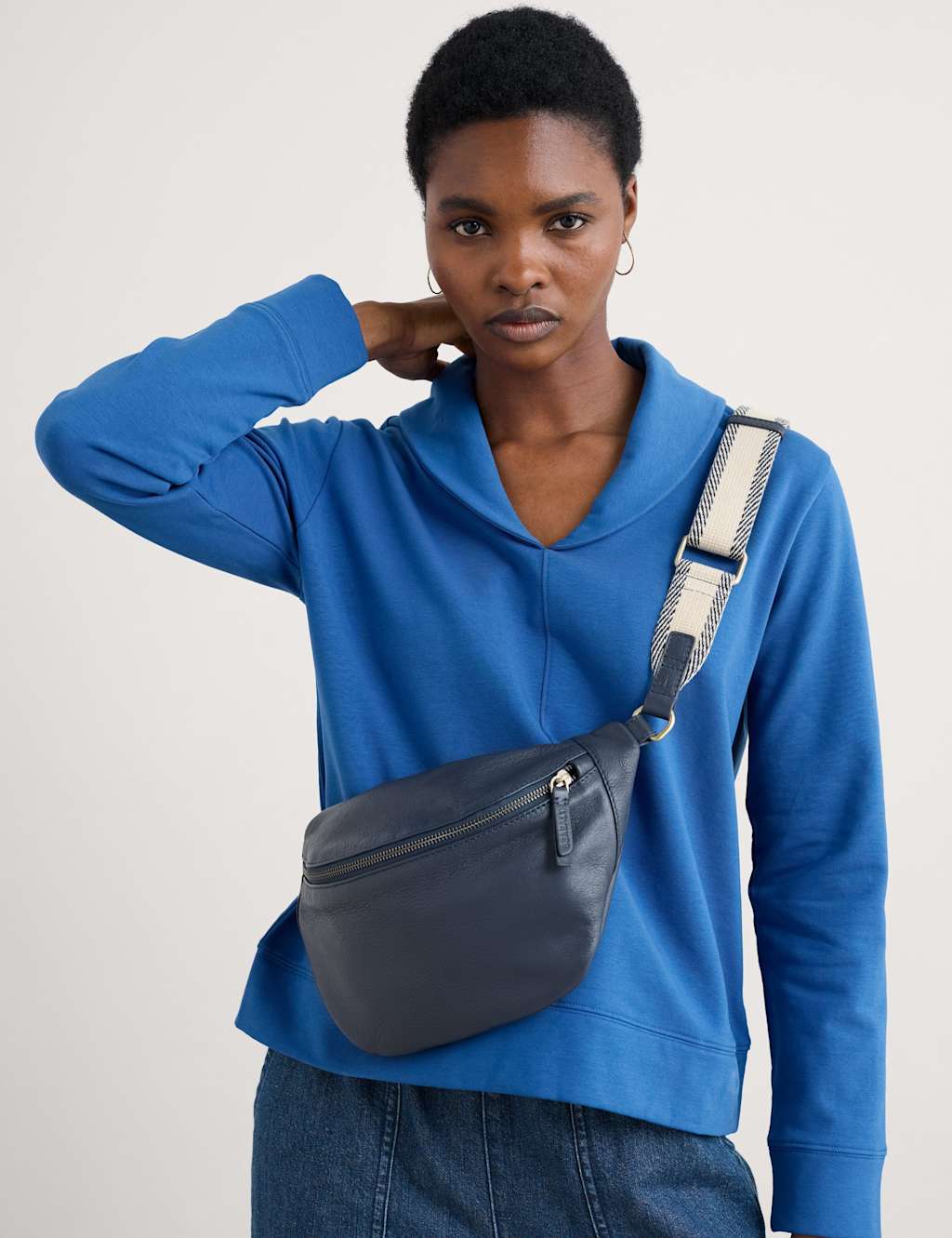 Seasalt Cornwall Leather Cross Body Bag Navy