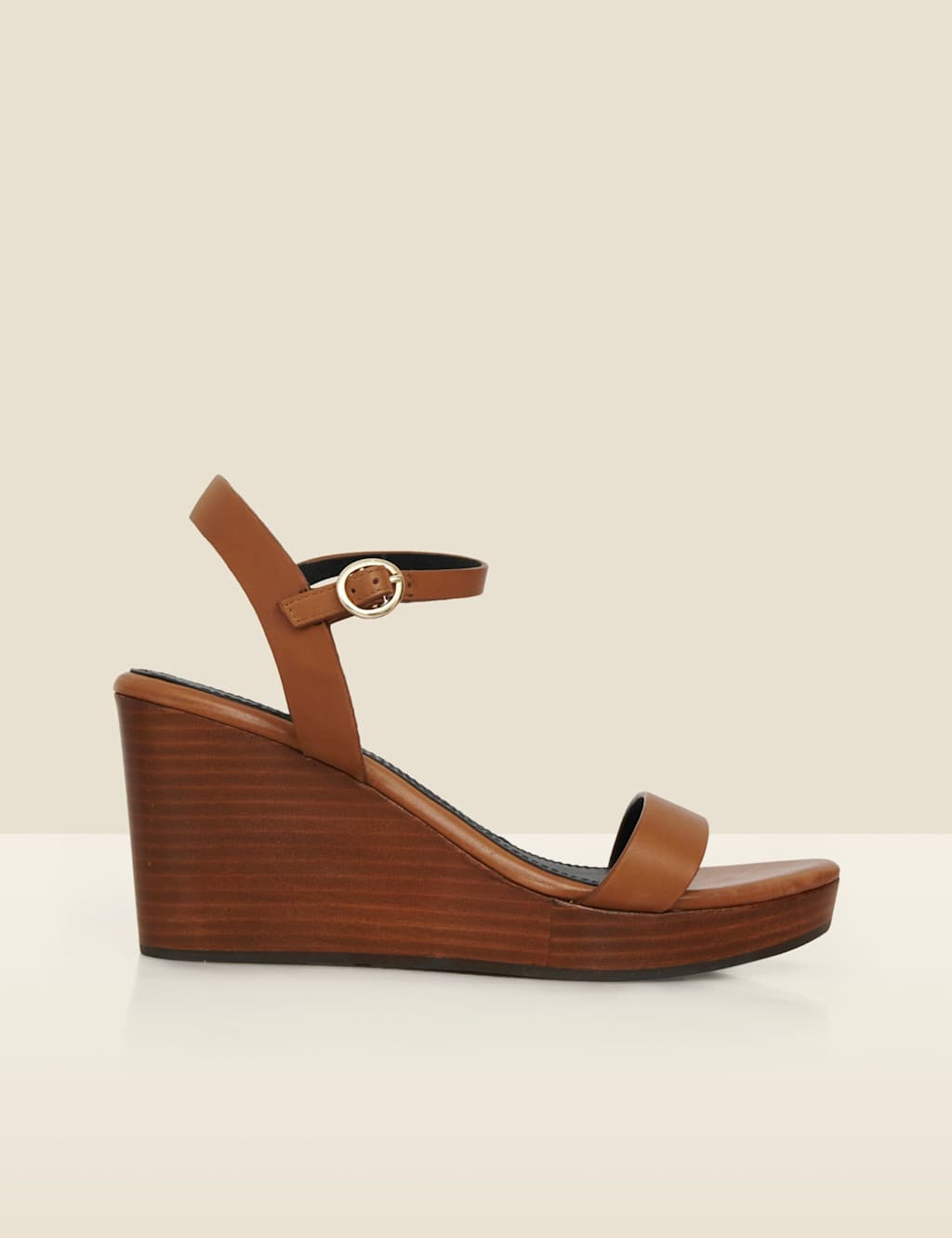SOSANDAR Leather Ankle Strap Wooden Wedge Sandals Tan