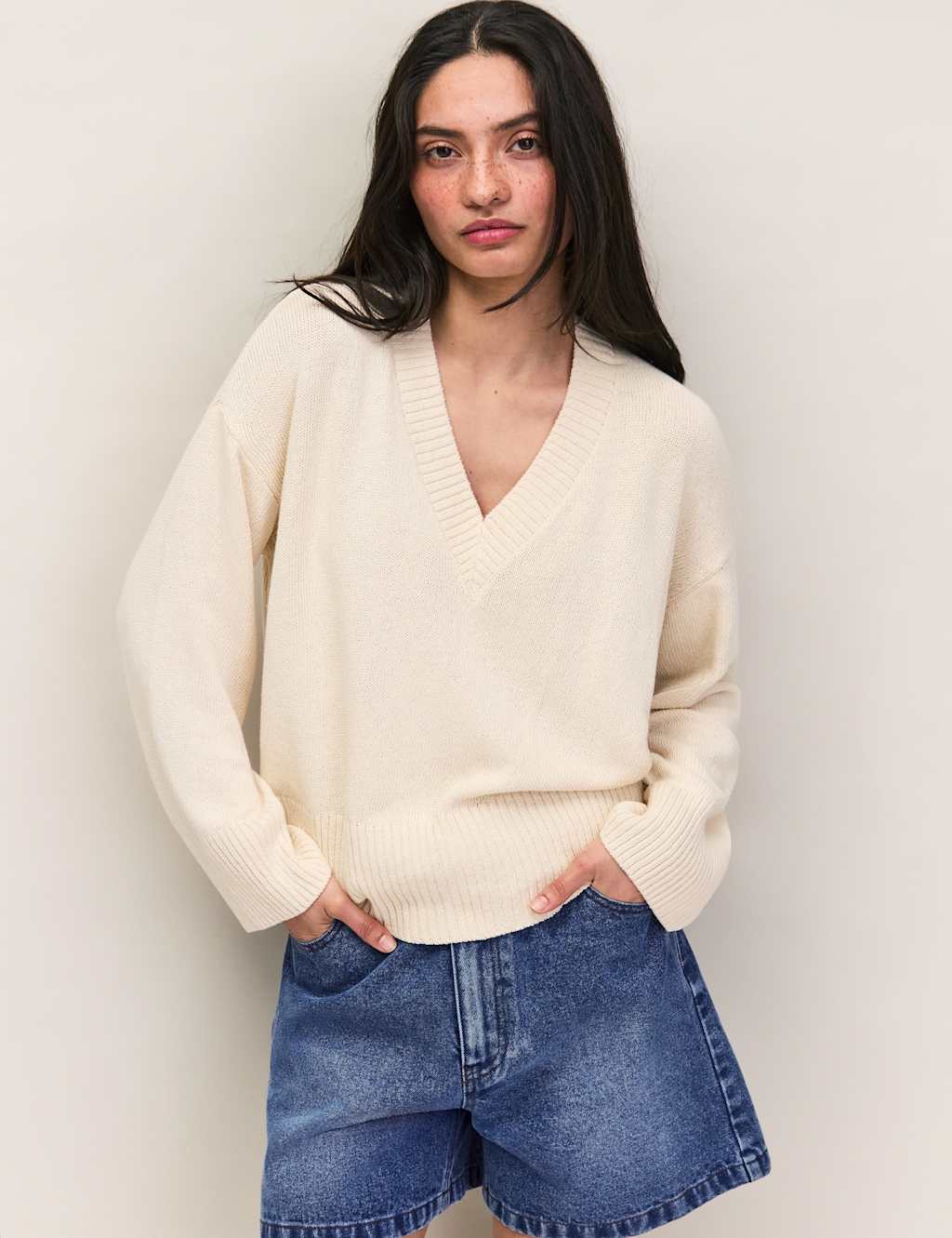 Ro&Zo Women's Cotton Blend Textured V-Neck Relaxed Jumper - Small - Natural - Available at M&S