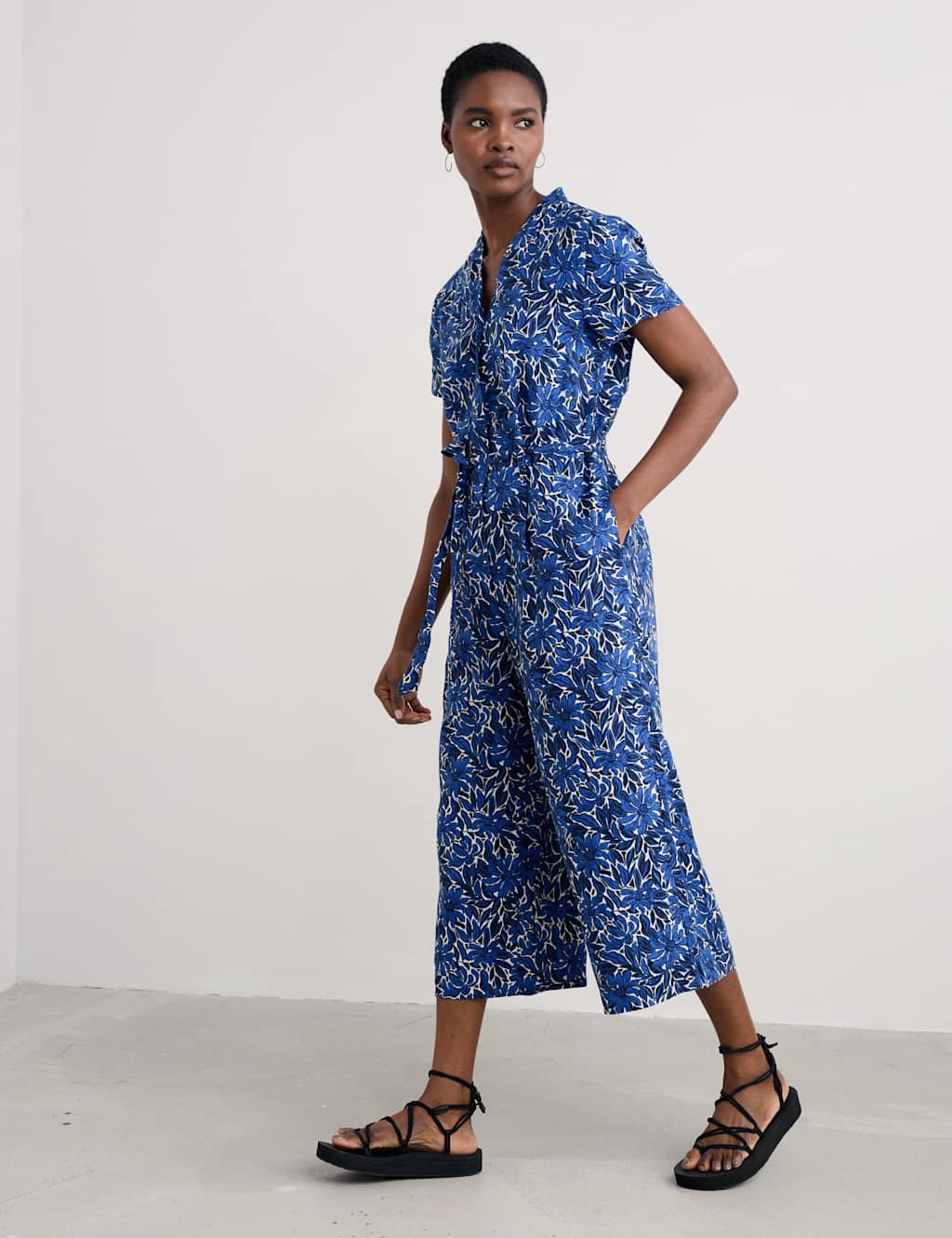 Pure Linen Floral V-Neck Cropped Jumpsuit