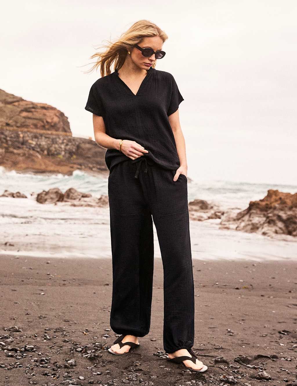 Ro&Zo Women's Pure Cotton Textured Relaxed Cuffed Trousers - 10 - Black - Available at M&S