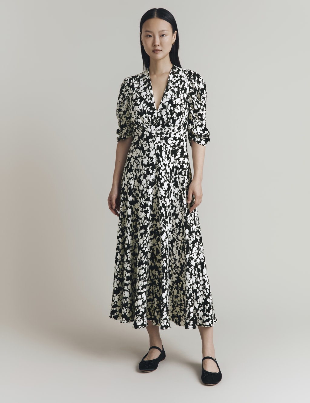 Crepe Floral V-Neck Midi Tea Dress