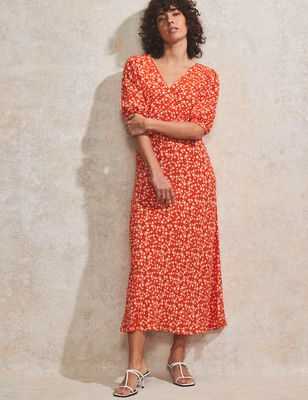 Ditsy Floral V-Neck Midaxi Tea Dress