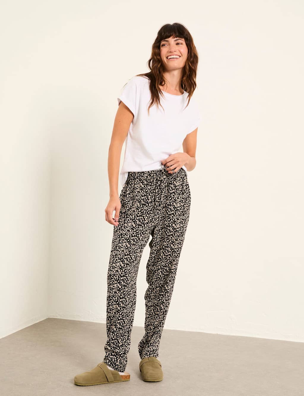 Fatface Women's Printed Elasticated Waist Tapered Trousers - 8 - Black Mix - Available at M&S
