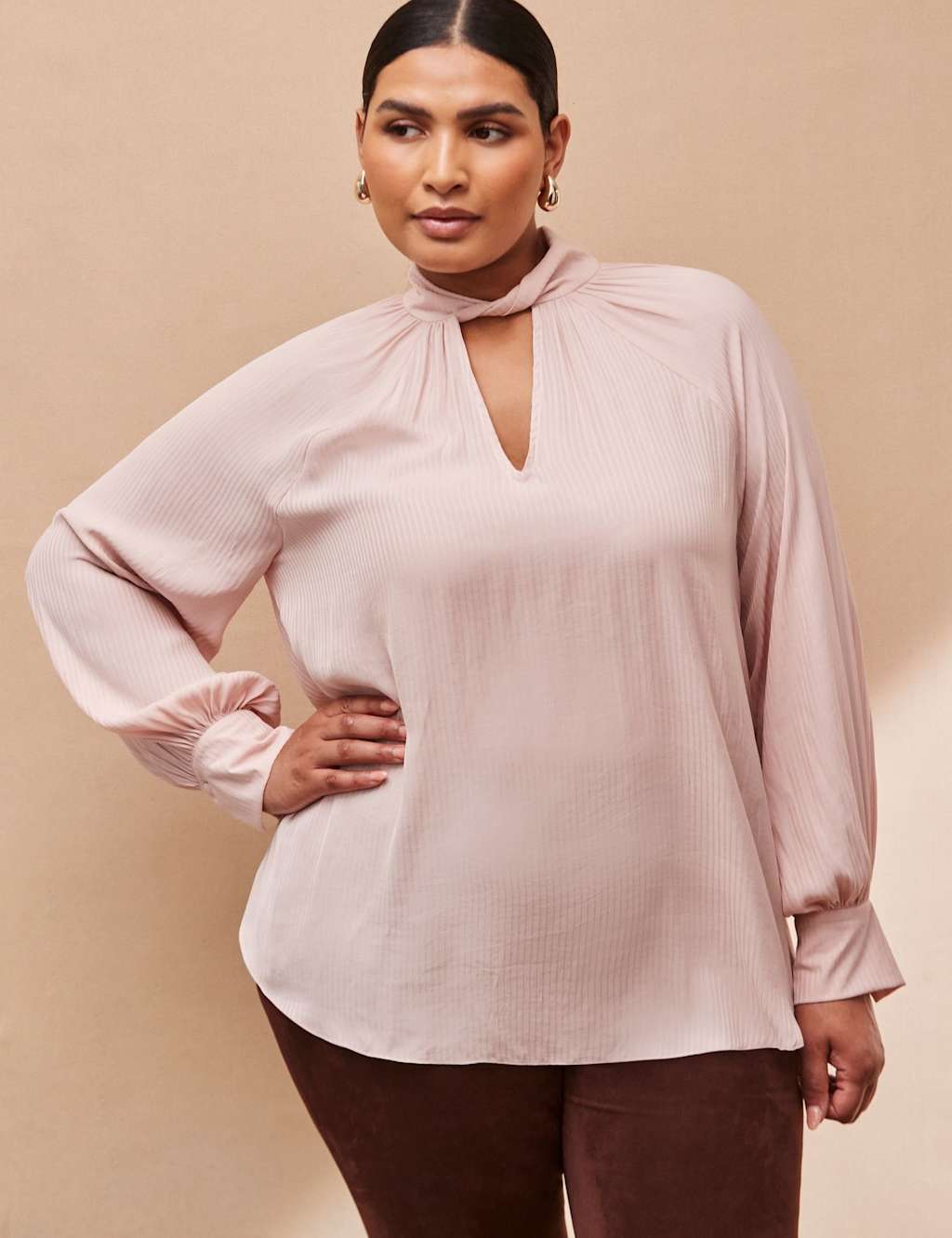 Live Unlimited London Twist V-Neck Blouse Blush