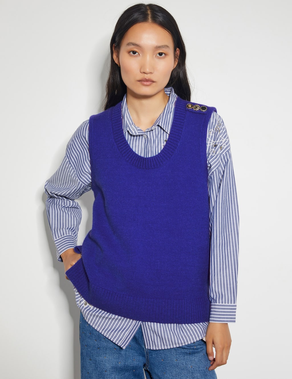 Scoop Neck Button Detail Knitted Vest