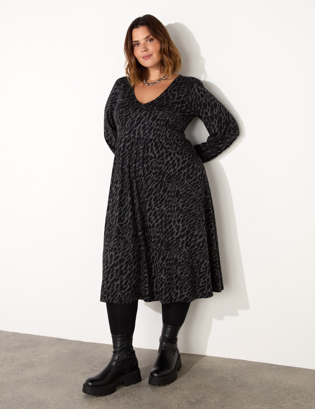 Jersey Snake Print V-Neck Midi Waisted Dress