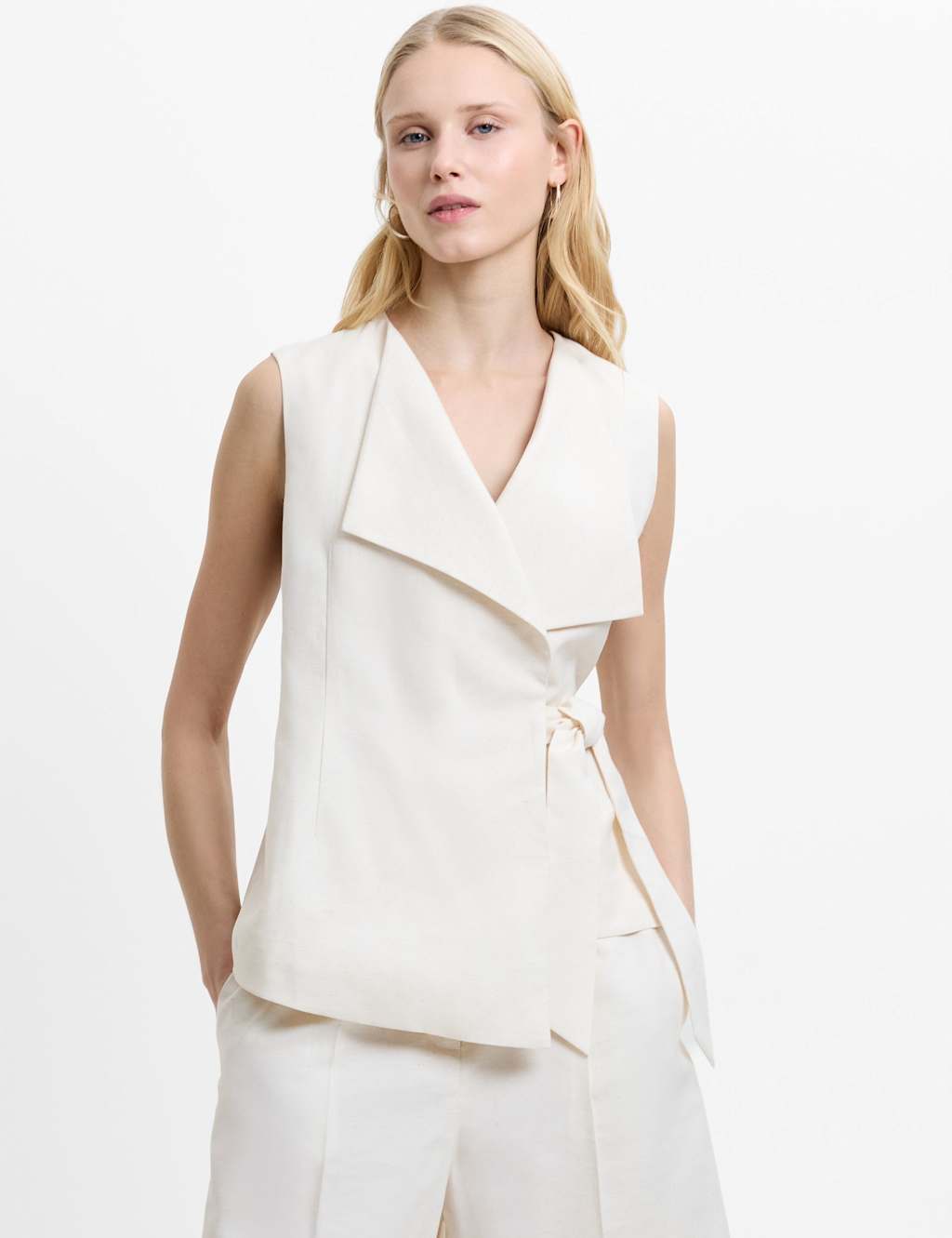French Connection Women's Tailored Tie Waistcoat - Medium - Cream - Available at M&S