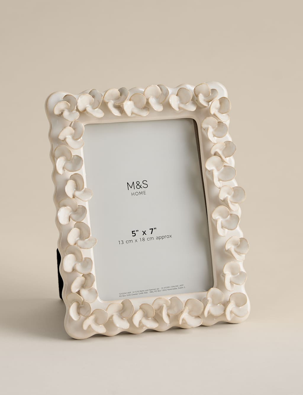M&S Petal Photo Frame 5x7 inch - Soft White