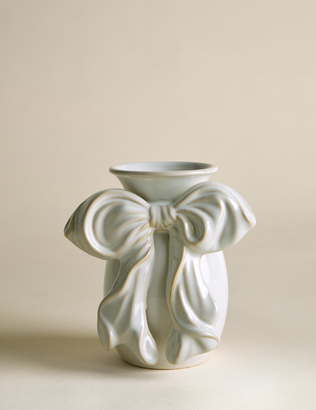 M&S Small Bow Vase White