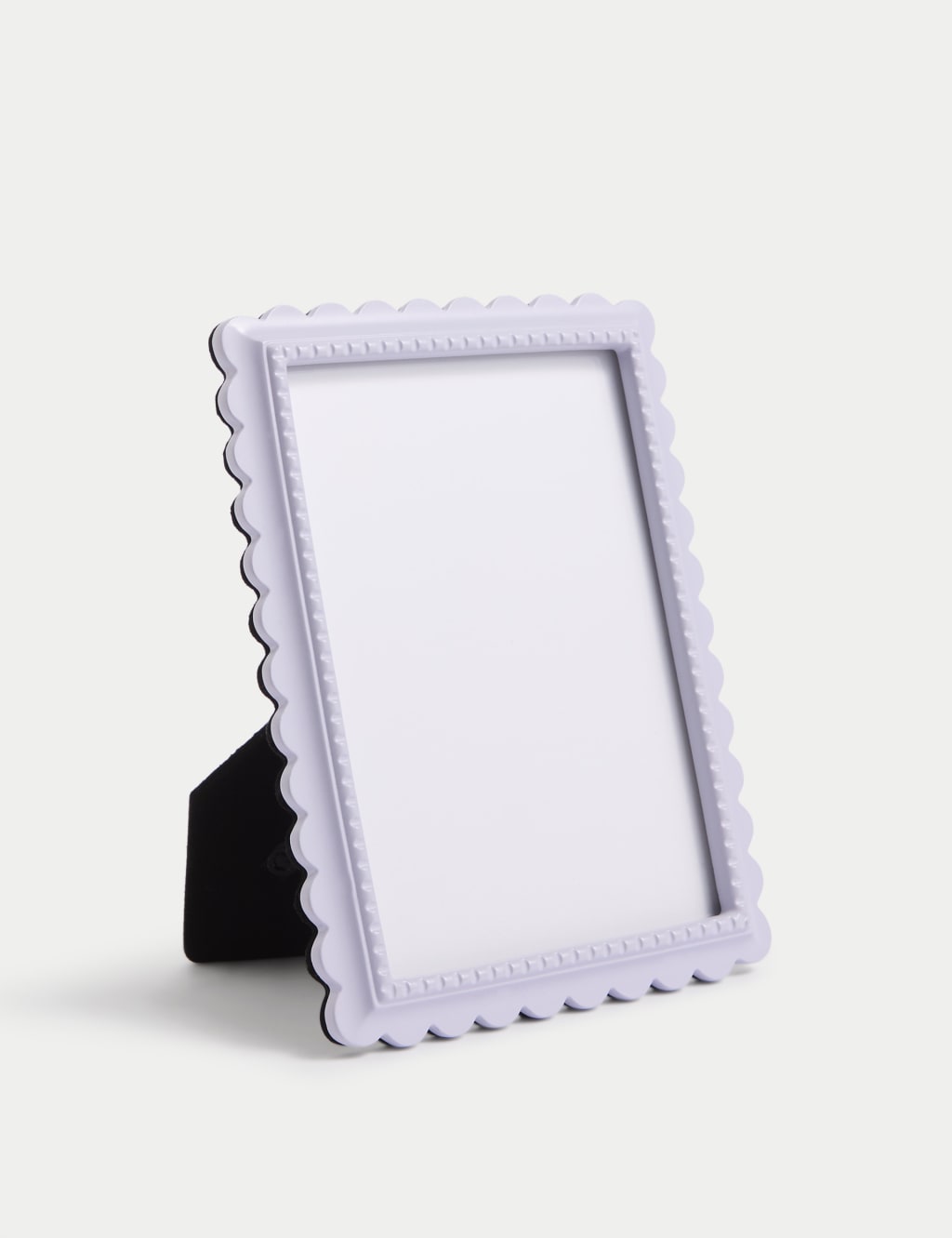 Scalloped Photo Frame 5x7 inch