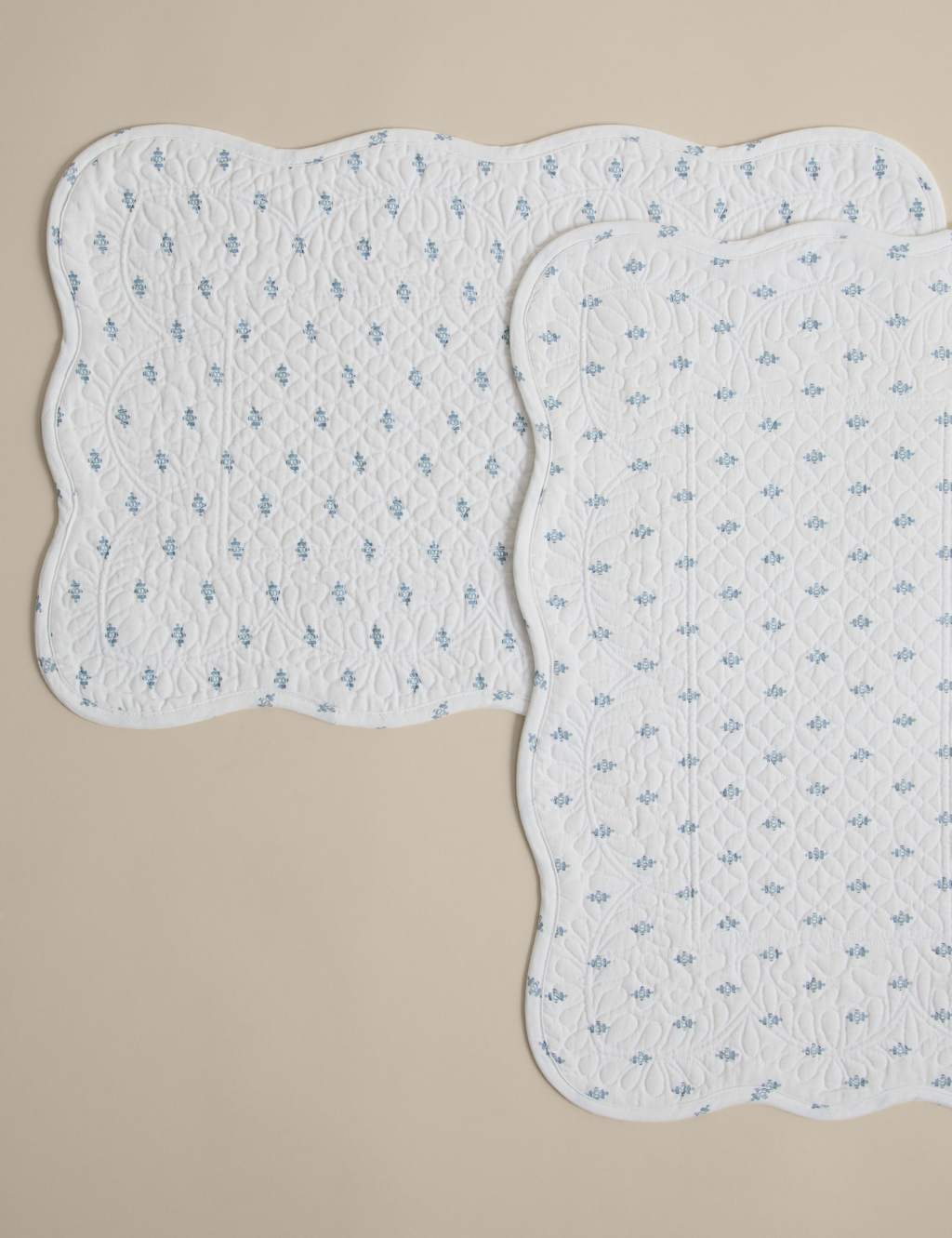 M&S Set of 2 Pure Cotton Quilted Coastal Placemats White Mix