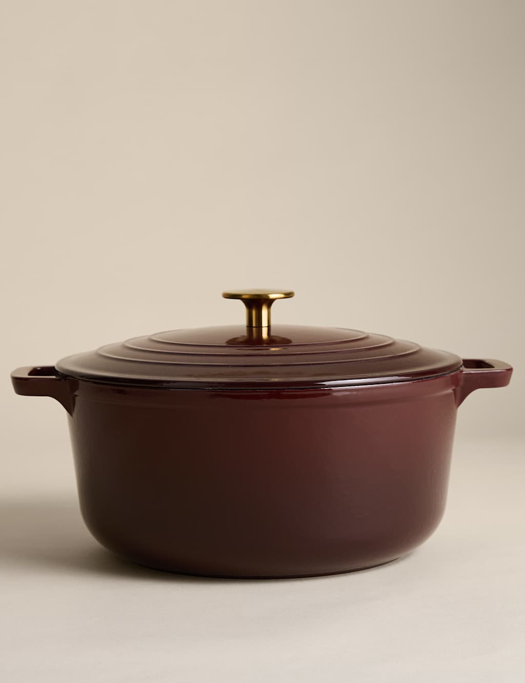 M&S Cast Iron 5L Casserole Dish Oxblood