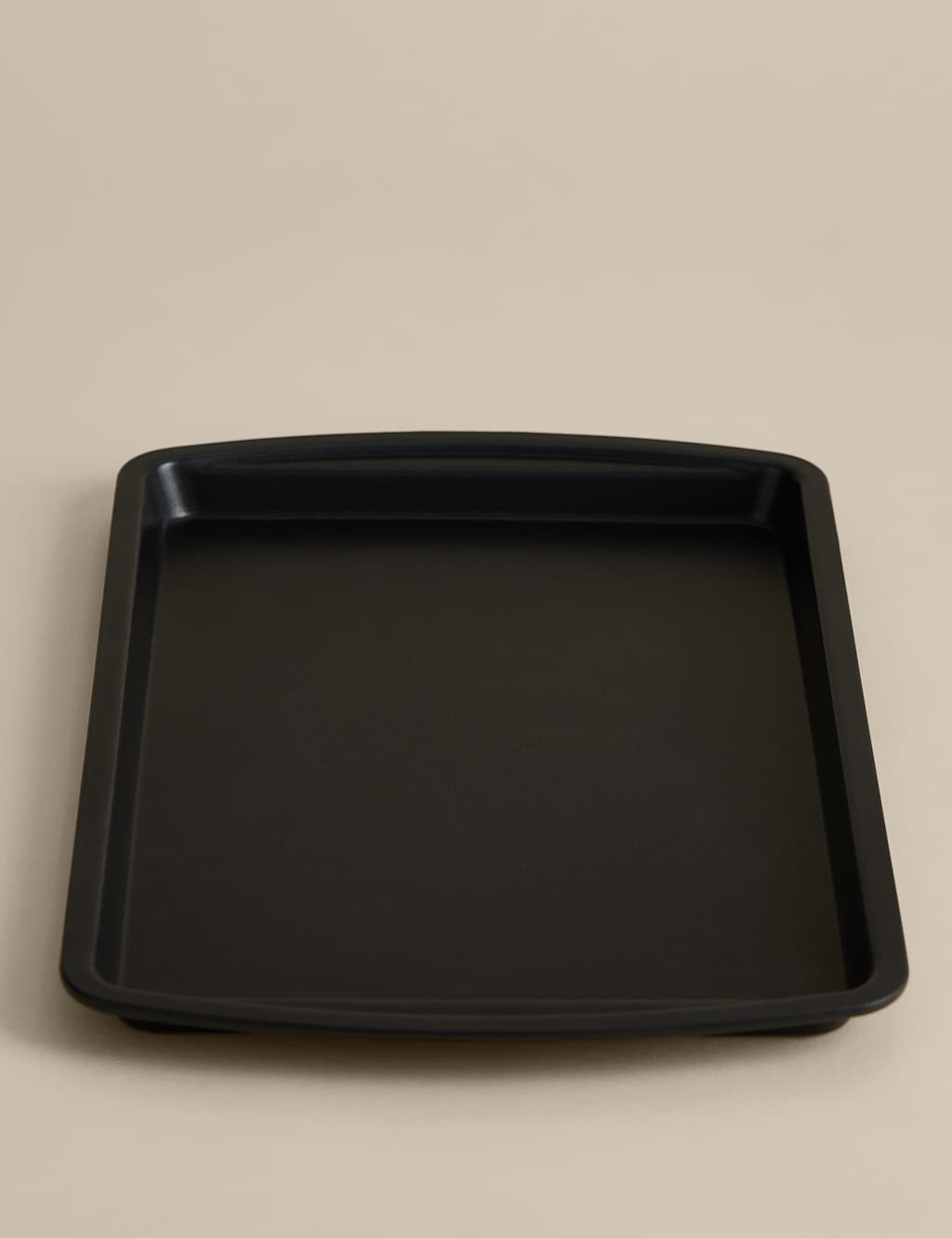 M&S Aluminised Steel 38cm Baking Tray - Charcoal