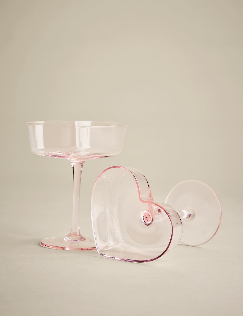 Set of 2 Heart Coupe Glasses