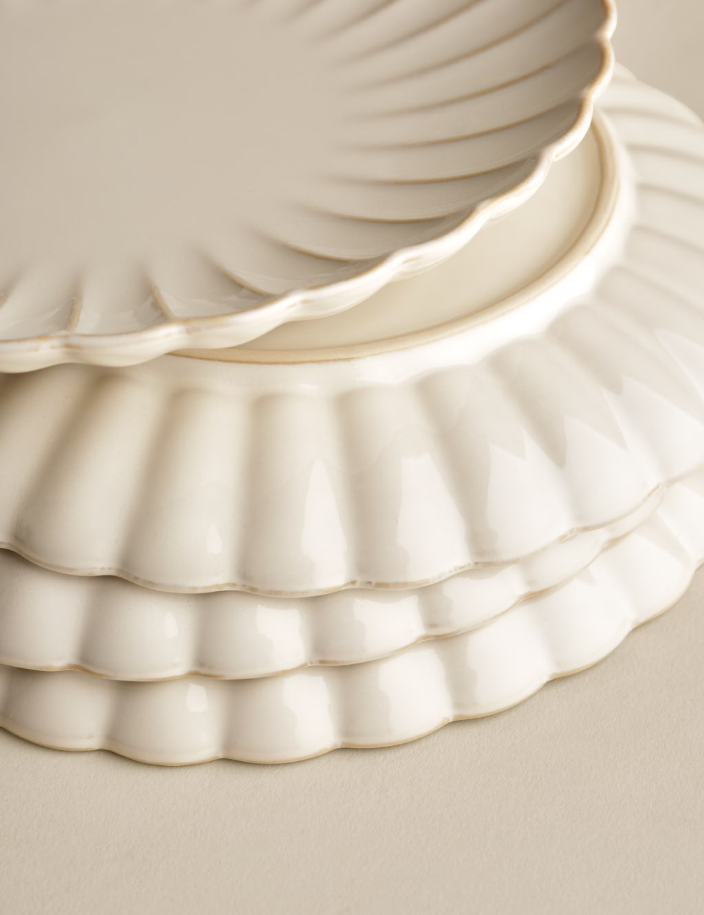 Set of 4 Scallop Side Plates