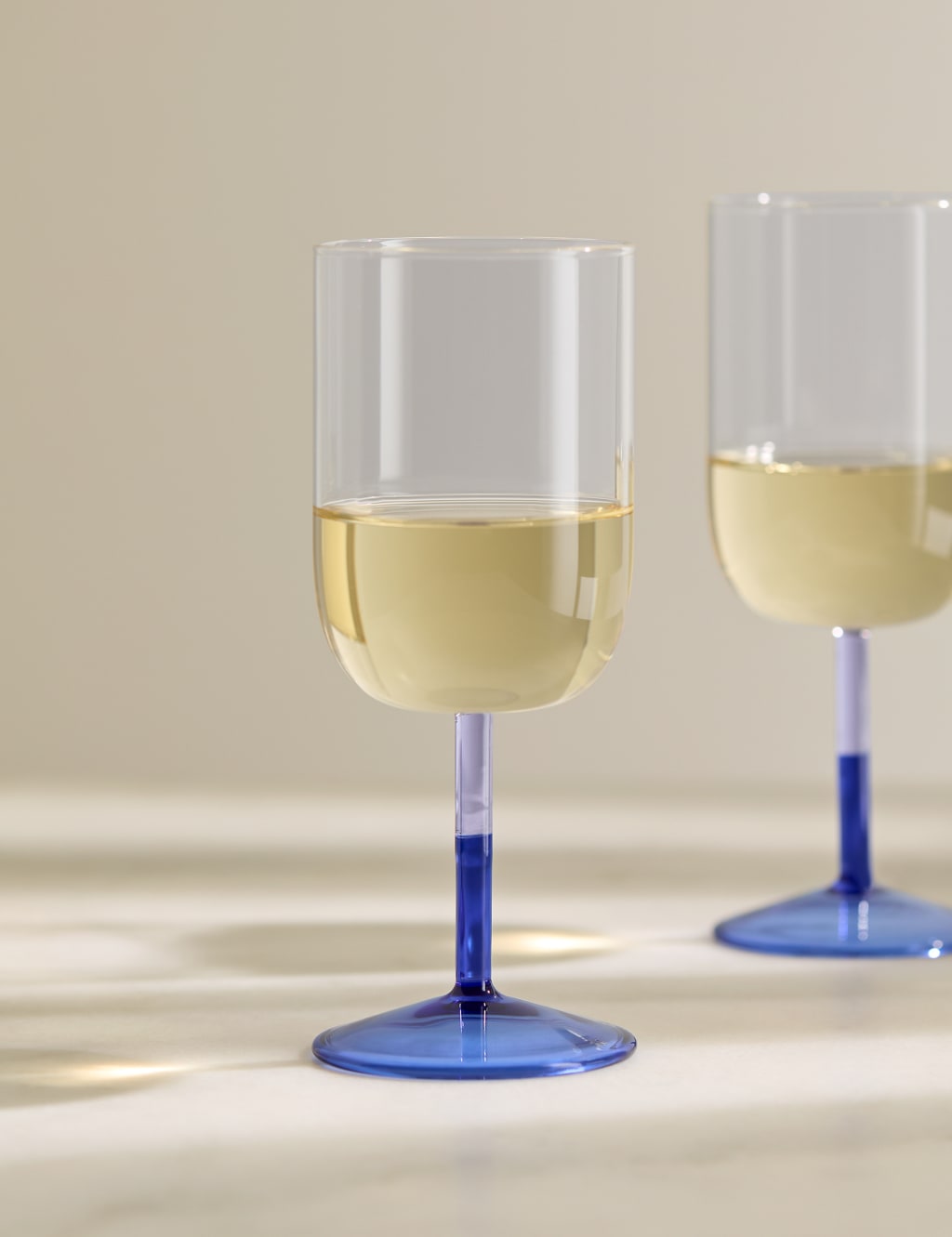 Set of 2 Two Tone Wine Glasses