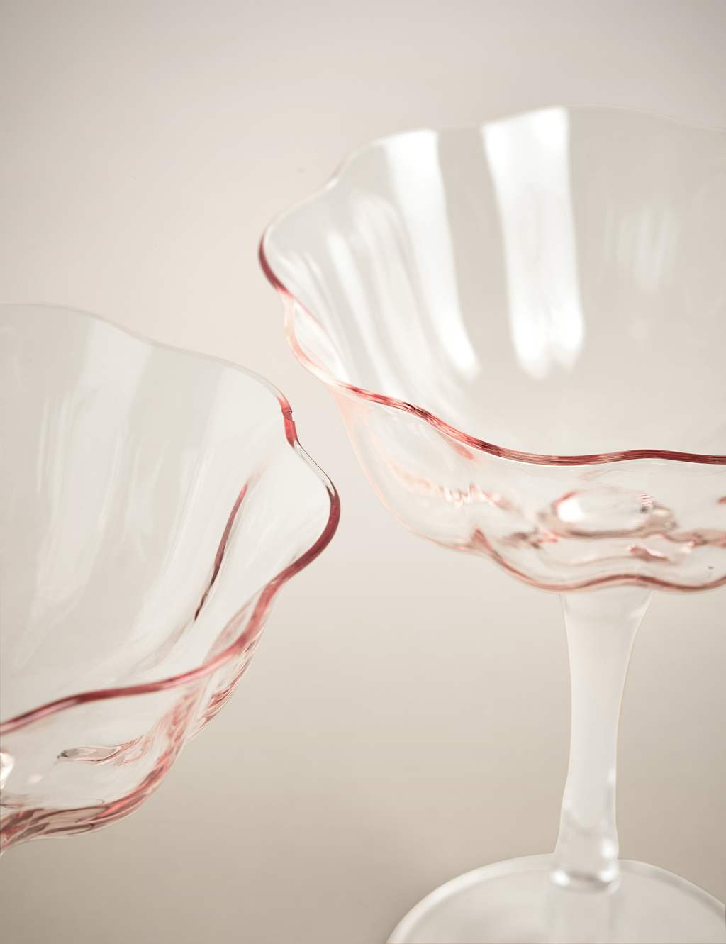 Set of 2 Fleur Ombré Coupe Glasses