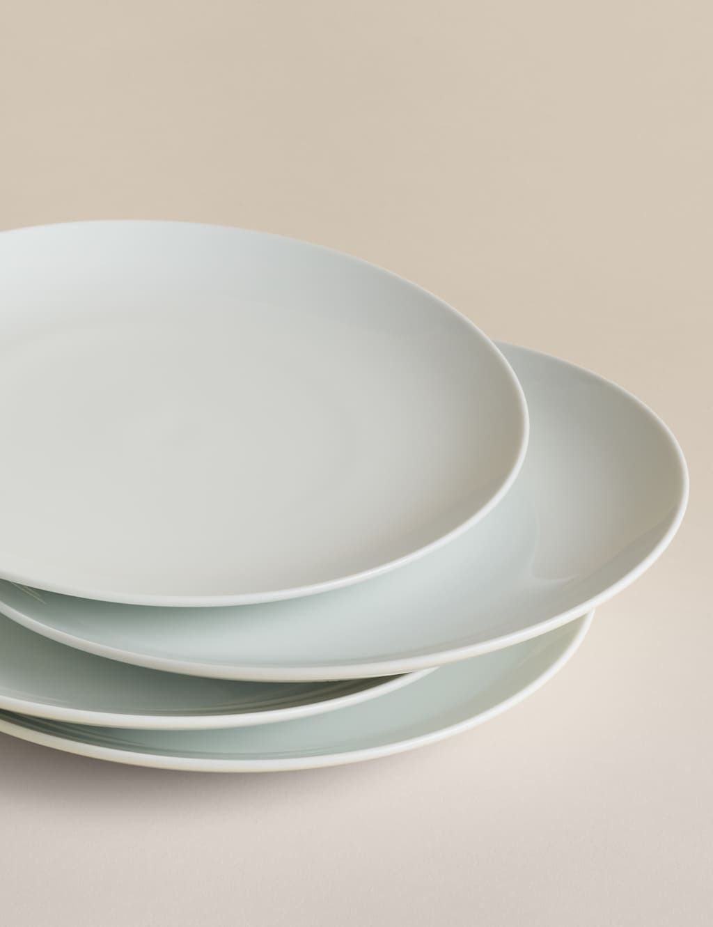 Set of 4 Maxim Coupe Dinner Plates