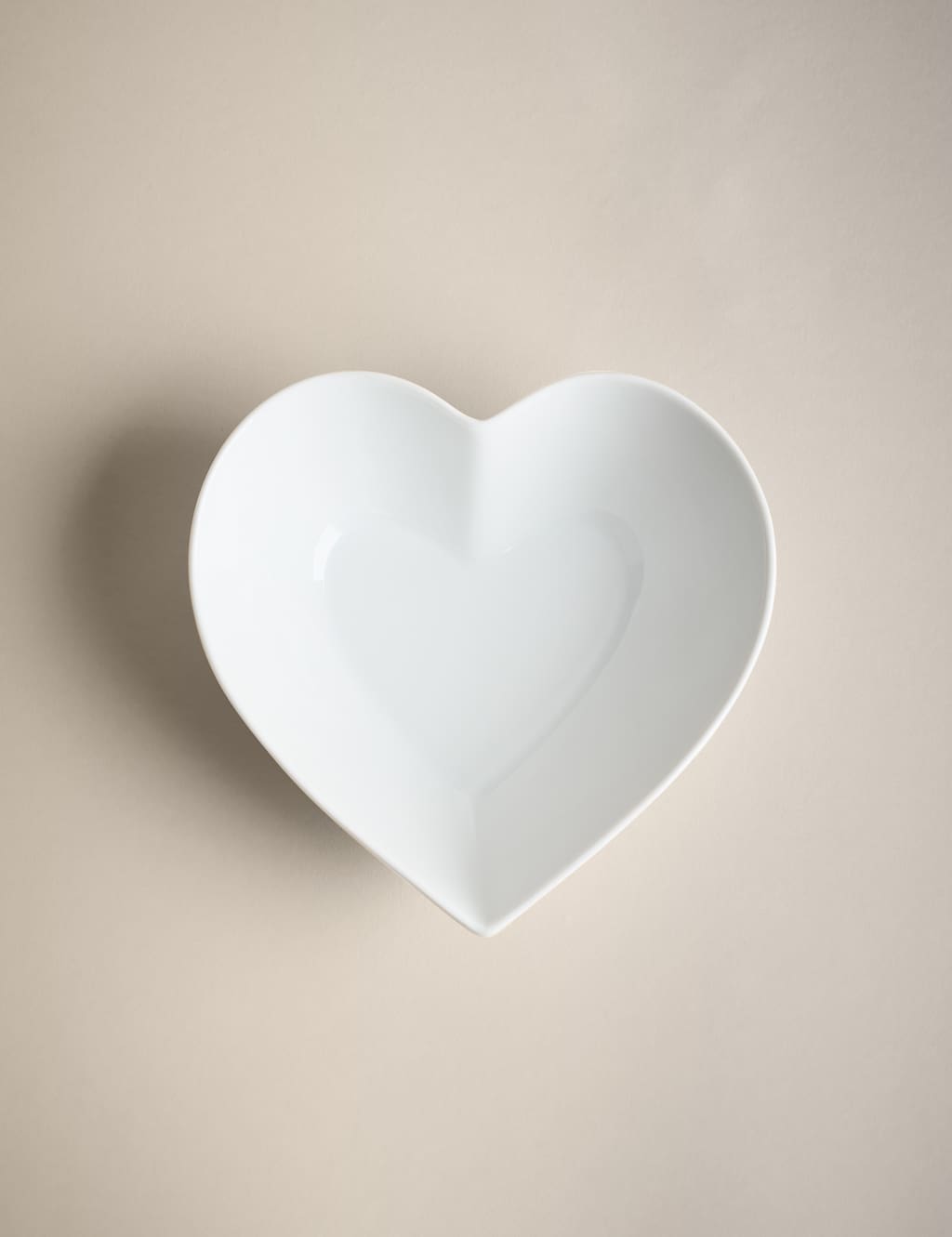 Image of M&S Maxim Small Heart Serving Bowl&hellip;
