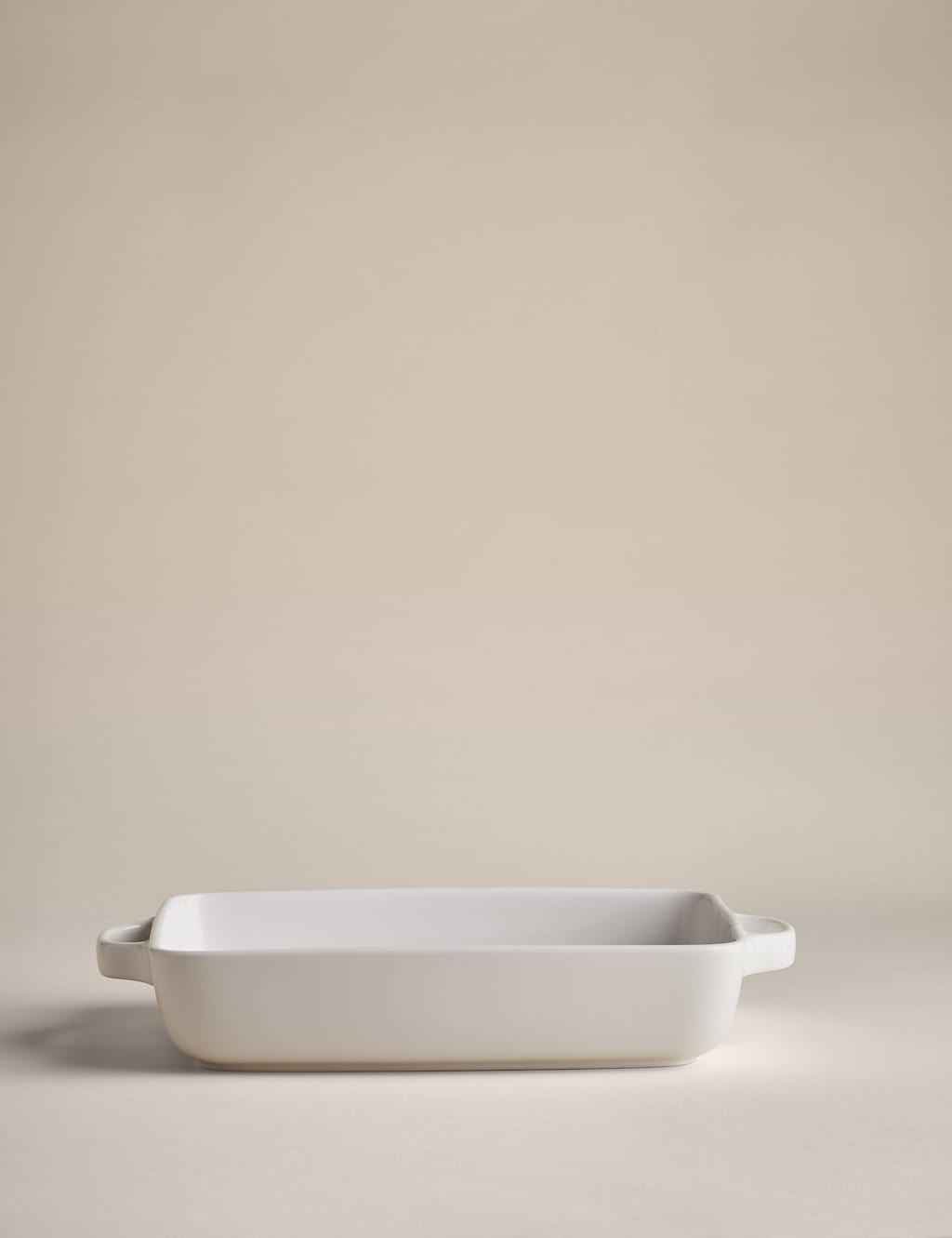 M&S Maxim Large Roaster - White