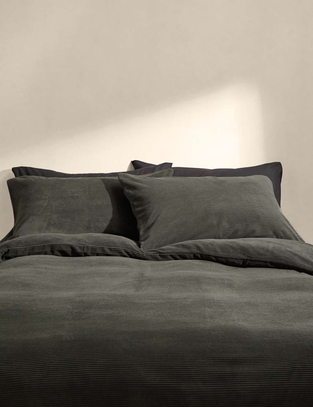M&S Cord Fleece Bedding Set - Double (4 ft 6) - Dark Green
