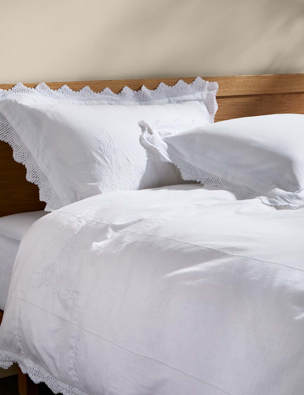 M&S Pure Cotton Vintage Lace Embroidered Bedding Set White