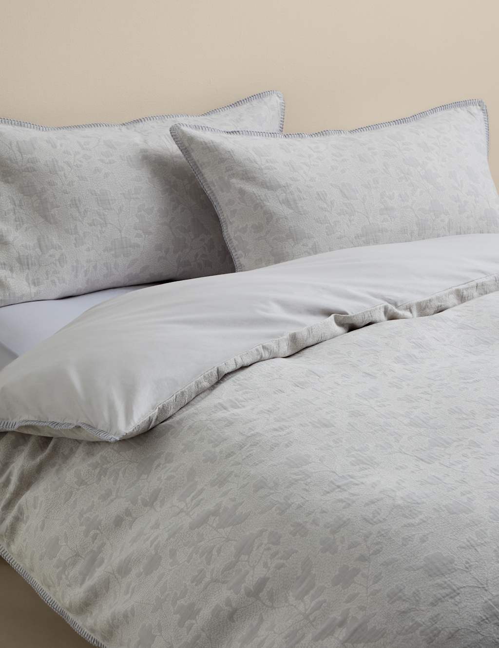 M&S Pure Cotton Floral Jacquard Bedding Set - King Size (5 ft) - Grey Mix