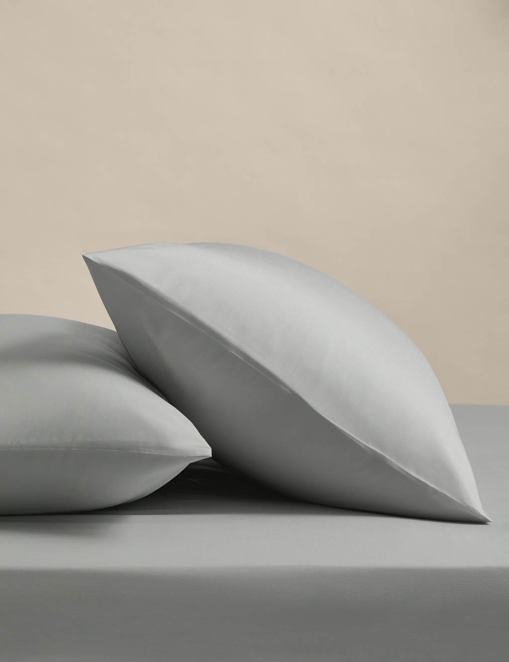 M&S 2 Pack Stay Cool Lyocell Rich Pillowcases Dove
