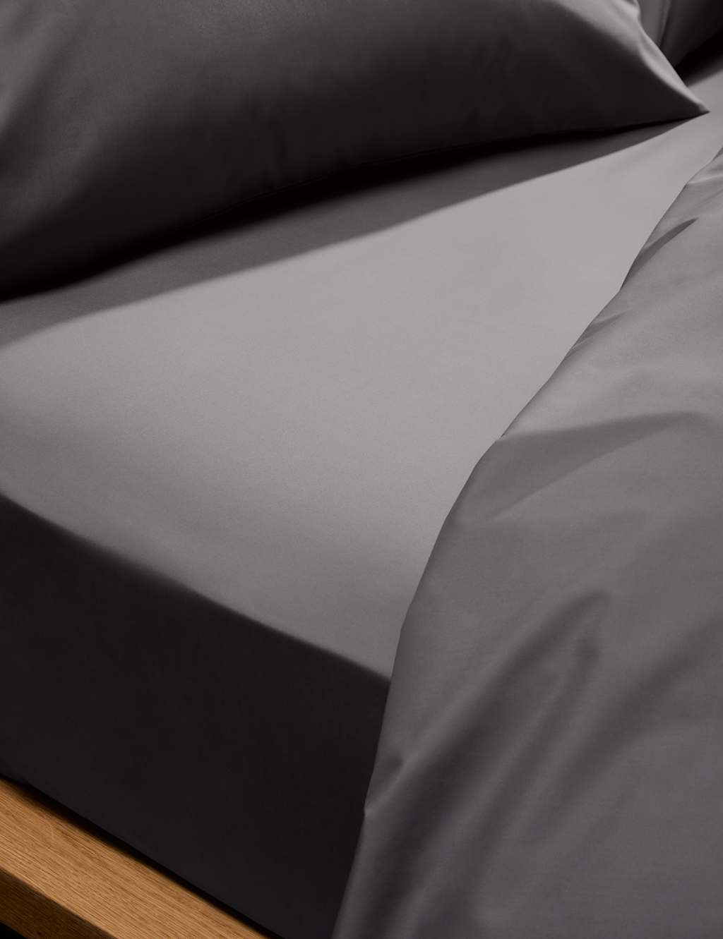 M&S Egyptian Cotton 230 Thread Count Deep Fitted Sheet - Double (4 ft 6) - Granite