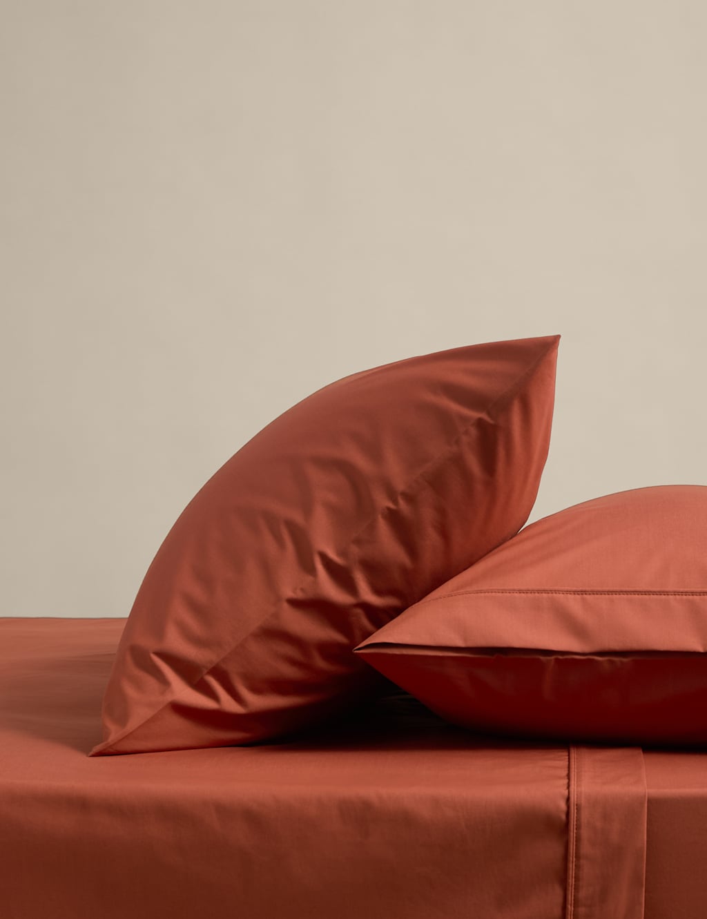 M&S 2 Pack Egyptian Cotton 230 Thread Count Pillowcases Terracotta