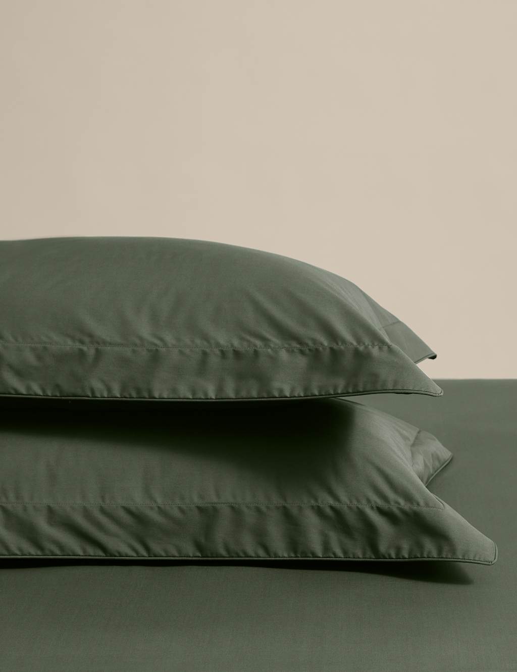 M&S 2 Pack Egyptian Cotton 230 Thread Count Oxford Pillowcases Forest Green