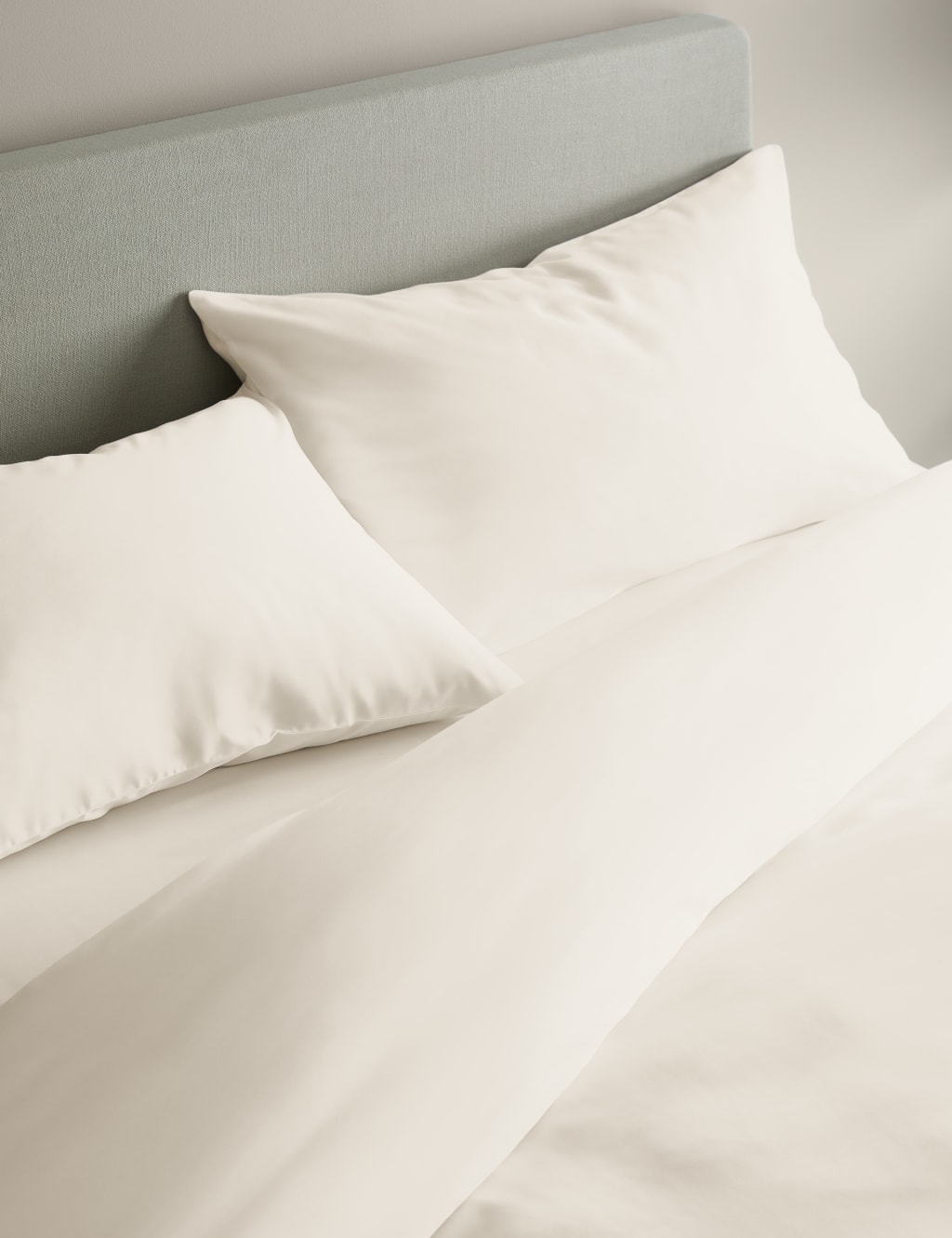The Ultimate Soft & Silky Bedding Set