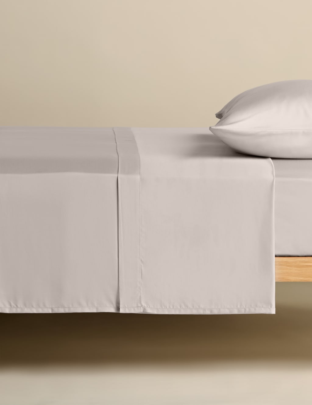 The Ultimate Soft & Silky Flat Sheet