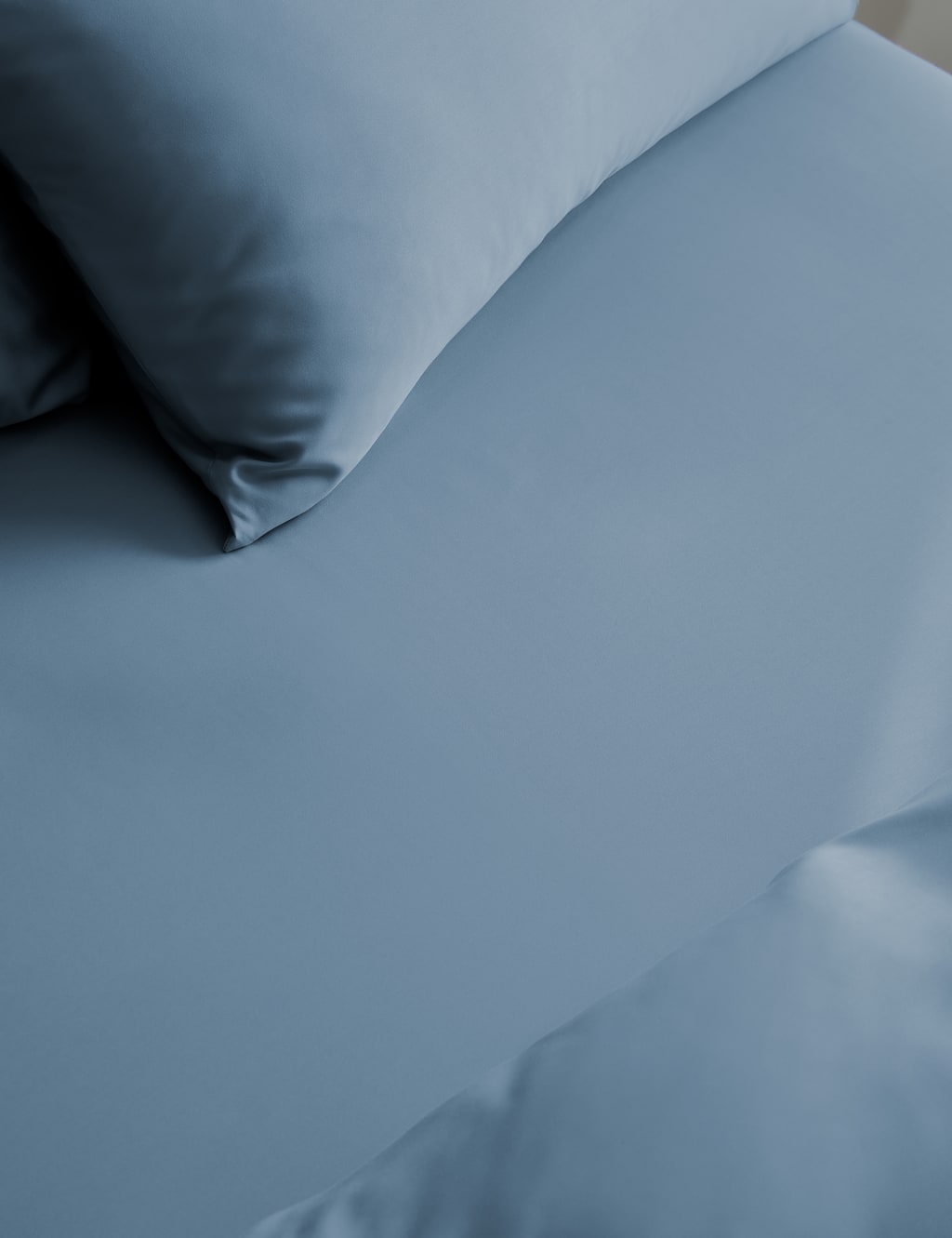 The Ultimate Soft & Silky Multi-Depth Fitted Sheet