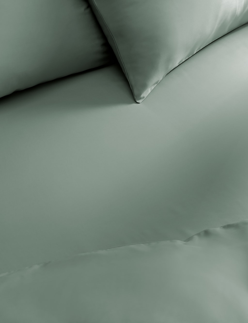 The Ultimate Soft & Silky Multi-Depth Fitted Sheet