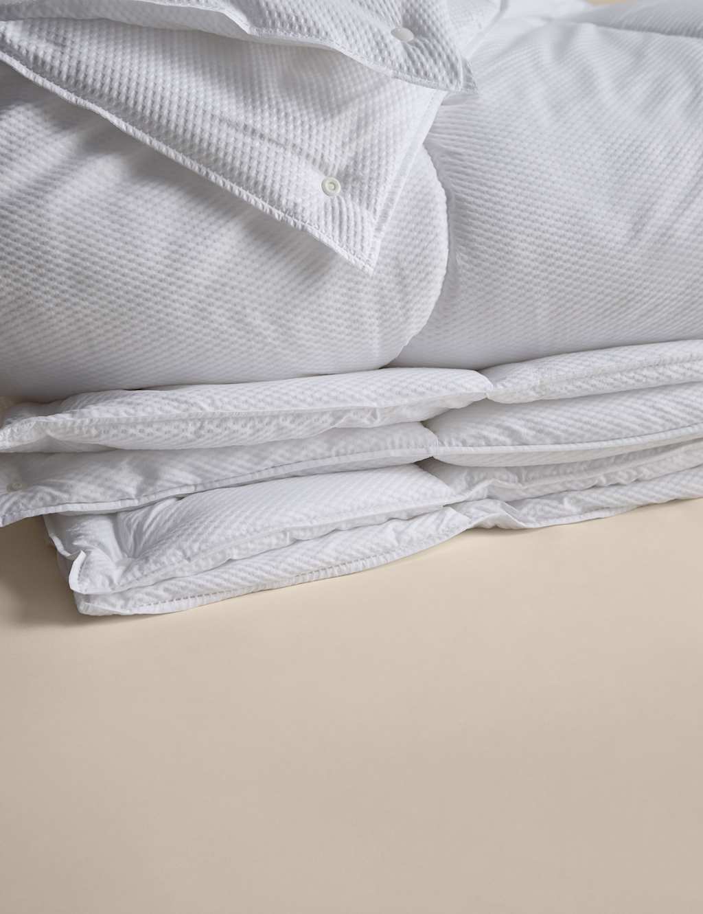 M&S Guest Essentials 18 Tog All Seasons 3-in-1 Duvet White