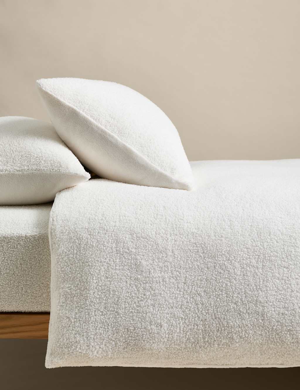 M&S Cosy Fleece Bedding Set White