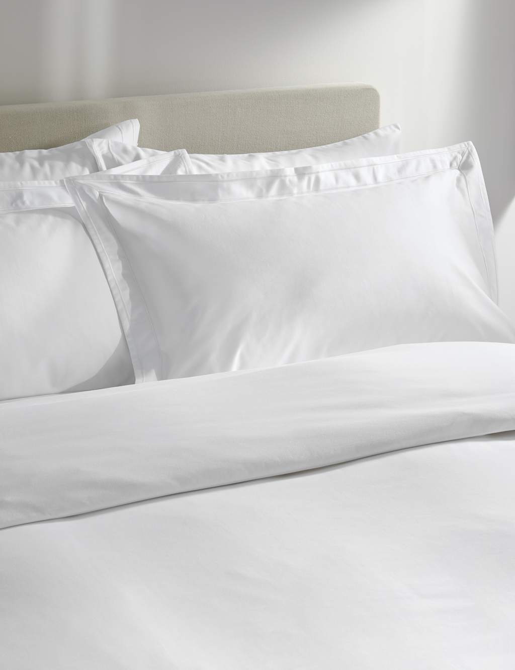M&S Egyptian Cotton 1000 Thread Count Bedding Set White