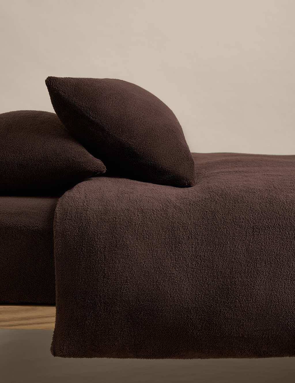 M&S Teddy Fleece Bedding Set Chocolate