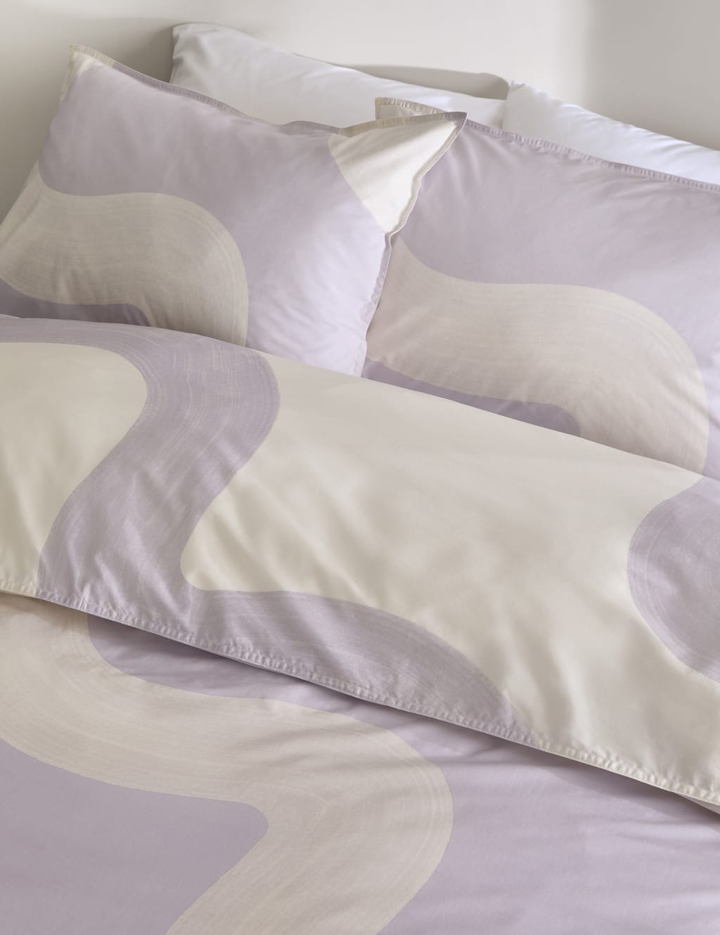 Cotton Rich Large Swirl Bedding Set