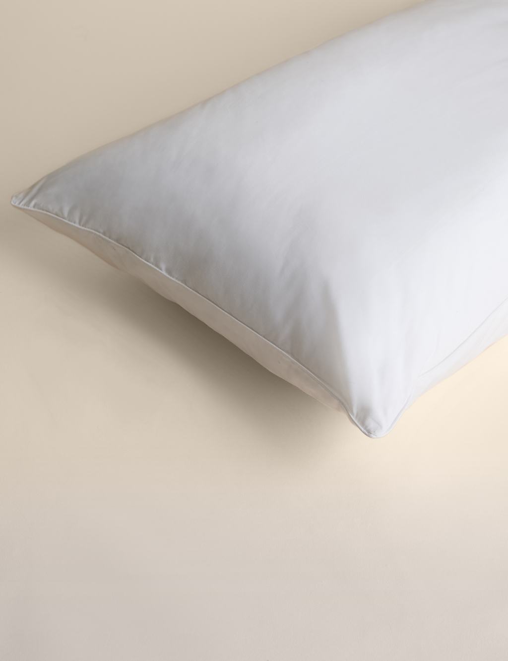 Sleep Solutions Feels Like Memory Foam Pillow White