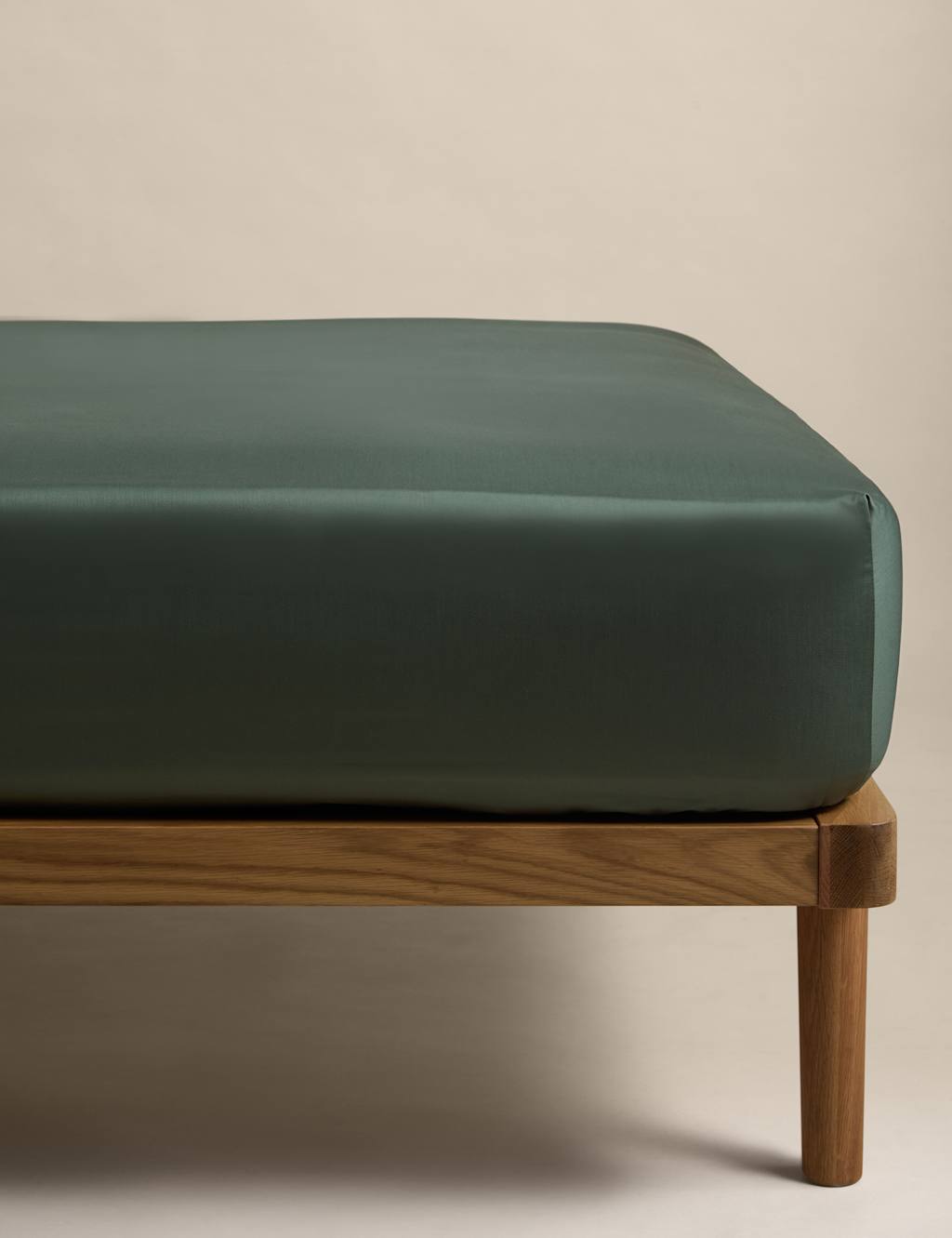 M&S Egyptian Cotton Sateen 400 Thread Count Deep Fitted Sheet - Super King Size (6 ft) - Medium Green