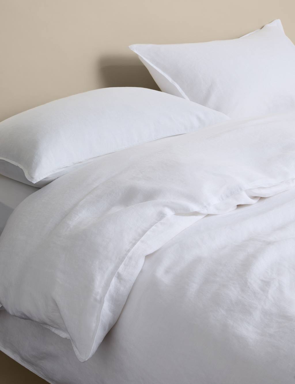 M&S Pure Linen Bedding Set White