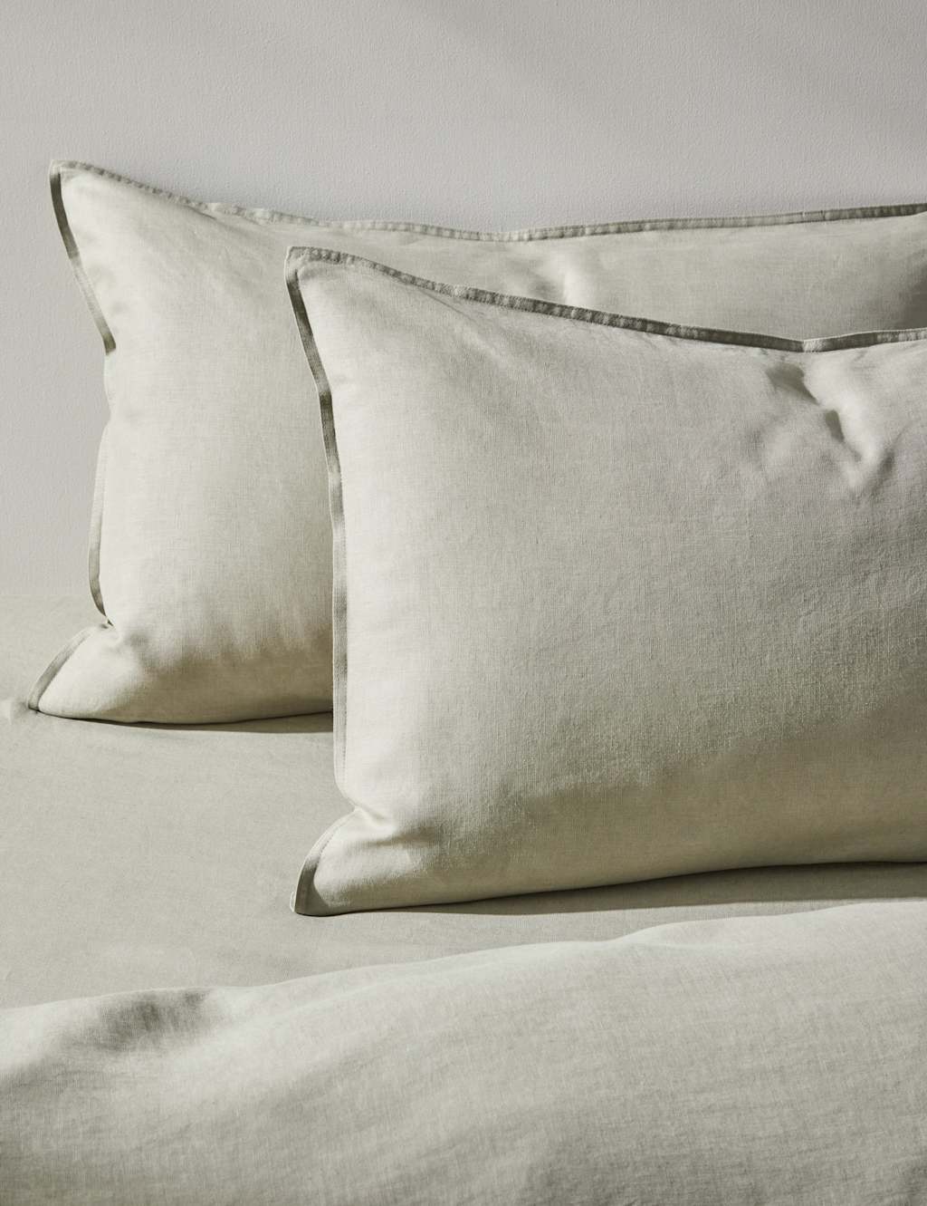 2pk Pure Linen Standard Pillowcases
